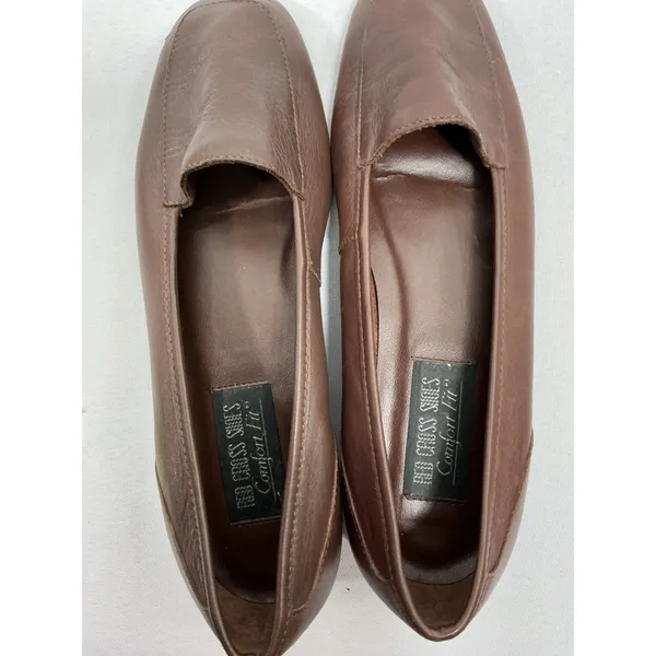 Womans Red Cross Shoes Comfort Fit Loafers Size 8.5 M Brown - Image 5