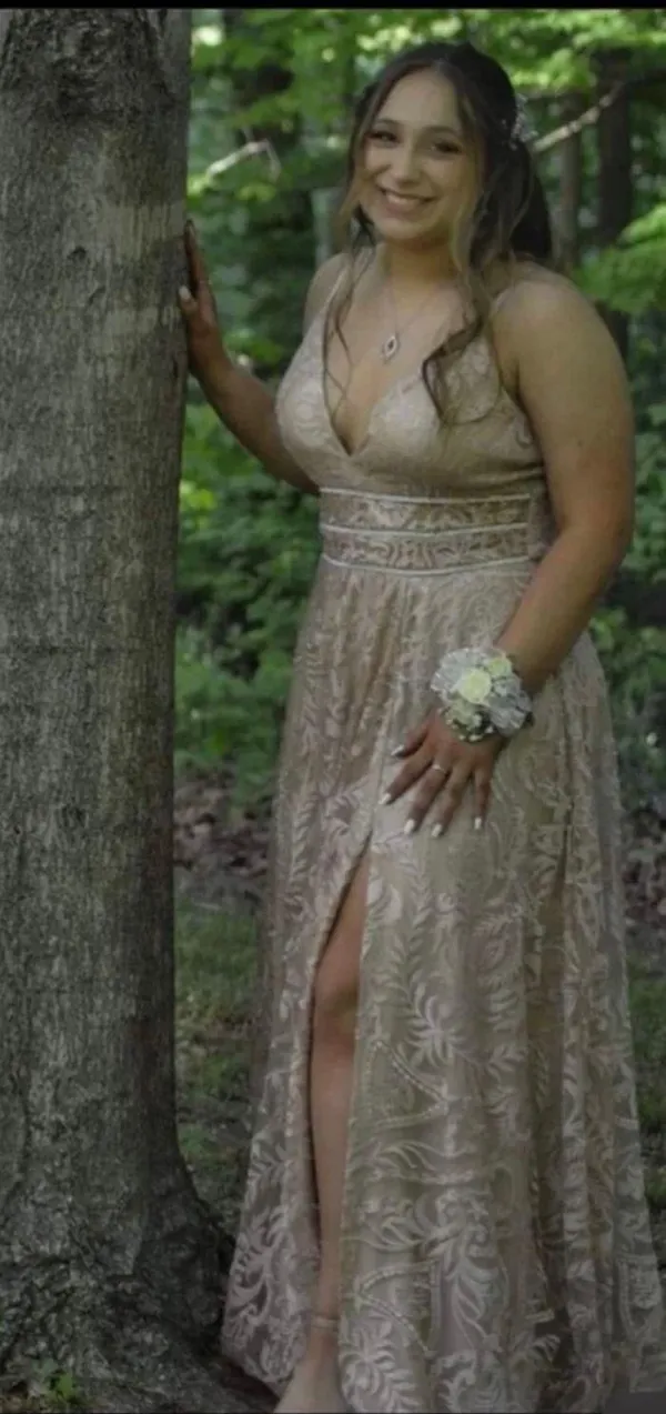 Xtraordinary Prom dress - Image 4