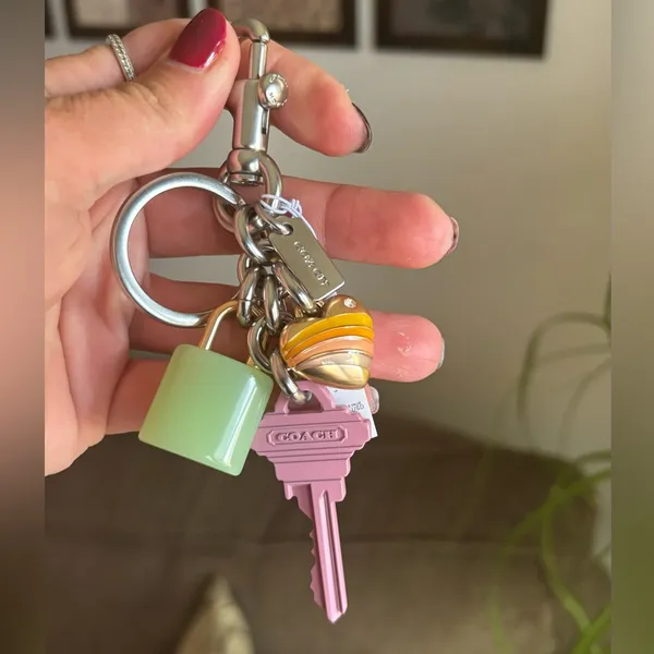Authentic COACH Silver Heart/Key/Lock keychain - Image 3