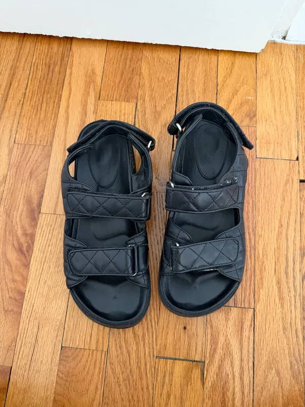 Tony Bianco hiranni quilted sandals black size 39 - Image 4