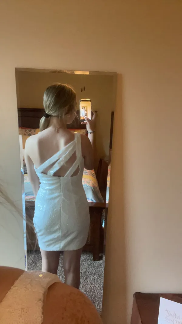 Amazon White Homecoming Dress - Image 2