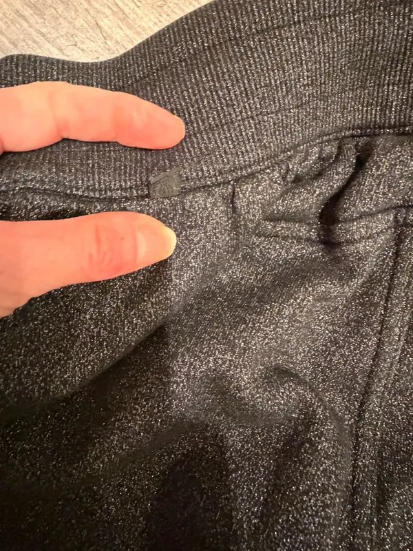 Lululemon scuba sparkle black size 8 - Image 6