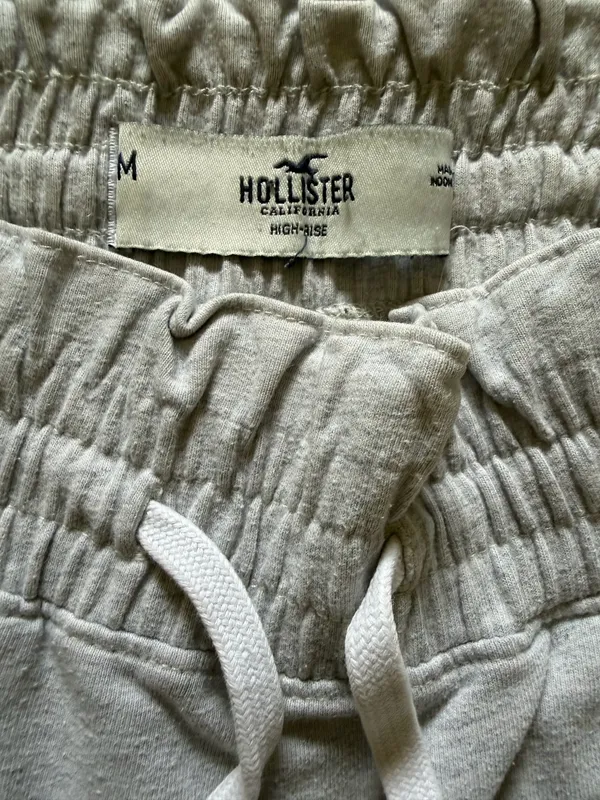 Hollister Lounge Shorts - Image 3