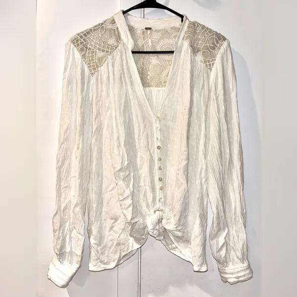 FREE PEOPLE Boho Marigold Buttondown Cream Netallic Lace Flowy Blouse Top L - Image 2