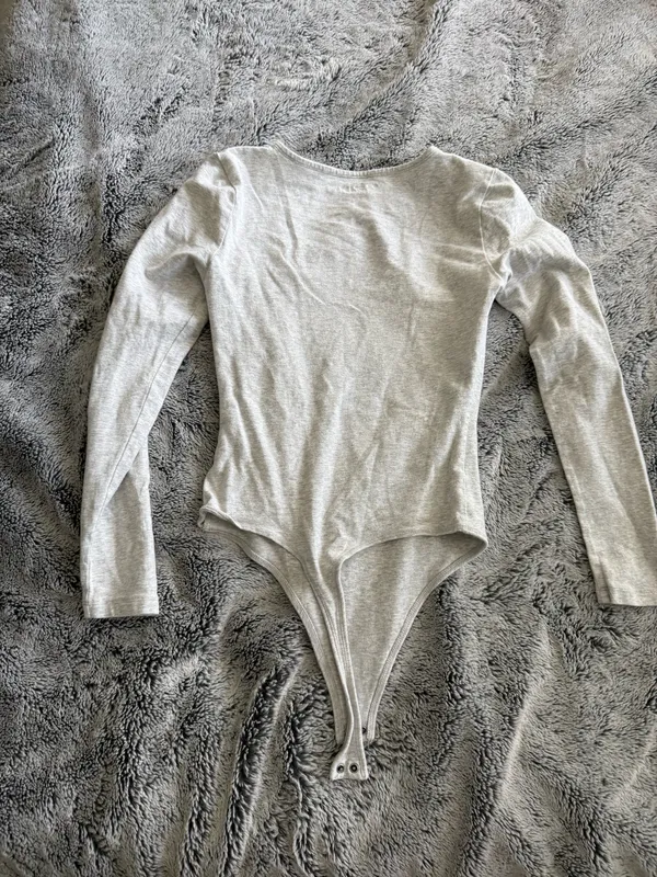 Abercrombie Heather Grey Bodysuit Long Sleeve - Image 3