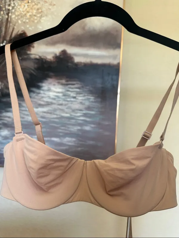 SKIMS SMOOTHING INTIMATES STRAPLESS BRA 34C NWT‎ color clay - Image 2