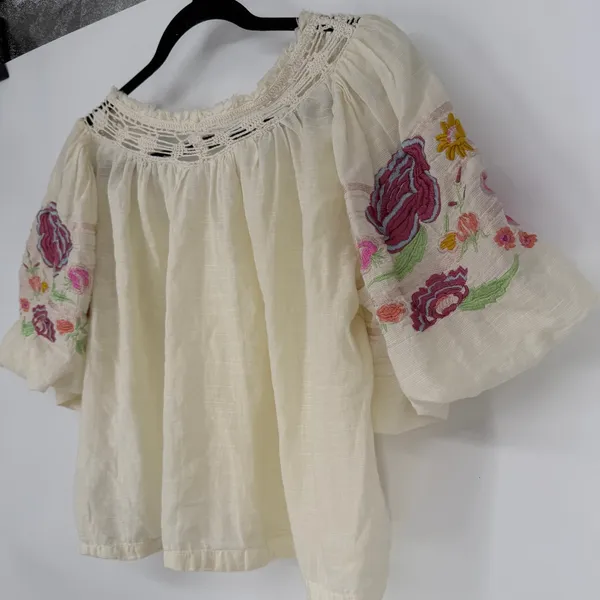 Free People Bohemia Embroidered Peasant Top XS Cream Boho Puff Sleeve - Image 9