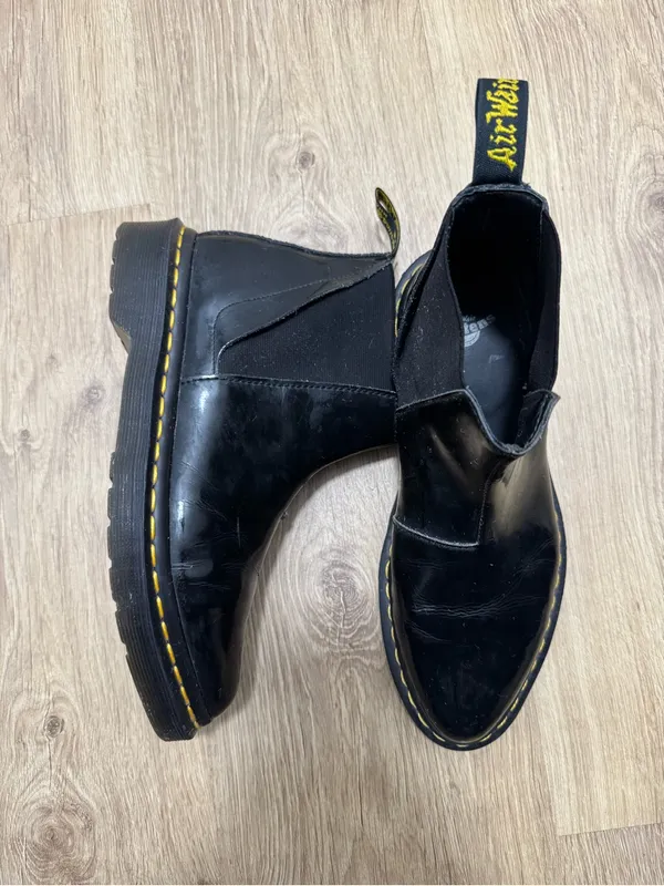 Doc Martens Bianca Boots Ankle Bootie US 7 Patent Leather Biker Grunge Utility - Image 6