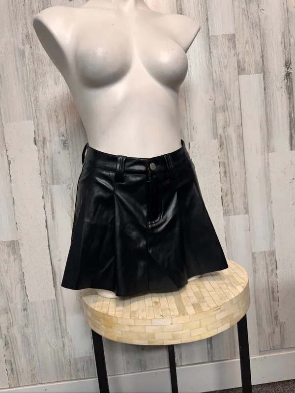 Akira Faux Leather Pleated Mini Skirt Womens S Black High Waist Clubwear - Image 2