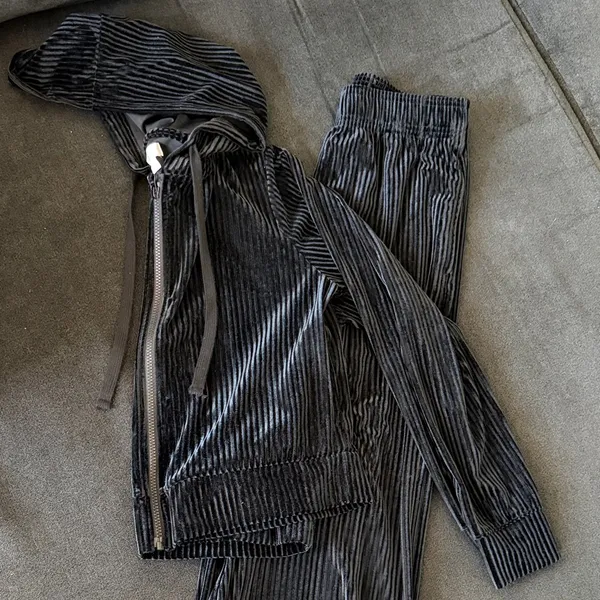 Chico's Black Ribbed Velour Lounge Set - Image 4