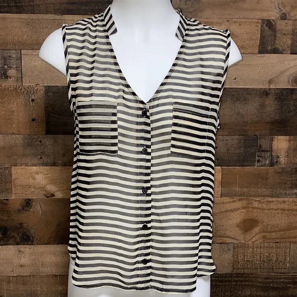 Black & White Stripe Top Size Medium - Image 7