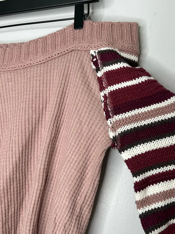 Altar’d State Samantha Waffle Sweater Sleeve Top Pink and Burgundy Size M - Image 5