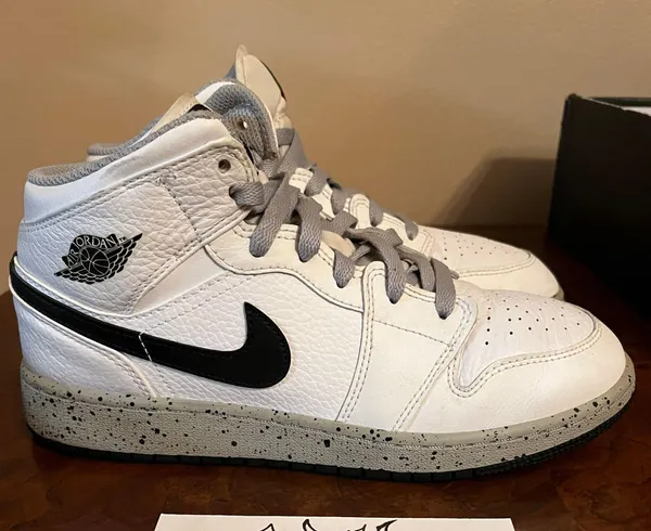 Air Jordan 1 Retro Mid GS ‘White Cement’ - Image 7