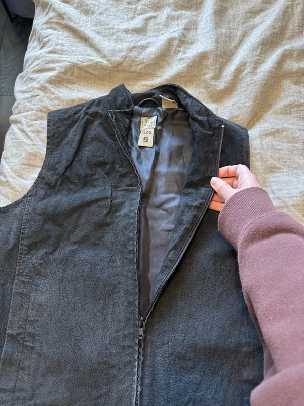 Vintage DCC Missy 100% Genuine Leather Western Biker Black Vest - Image 3