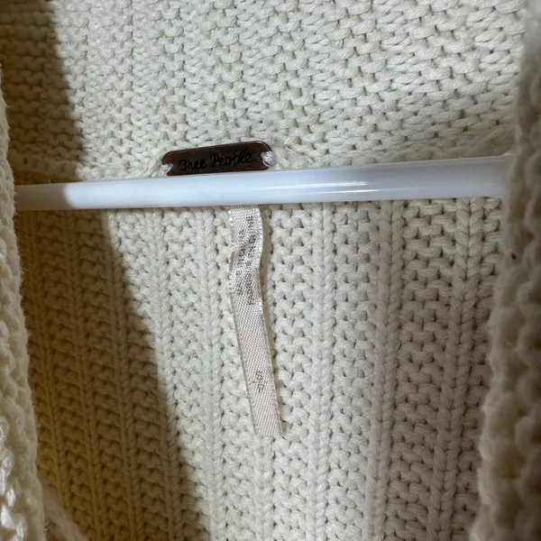 Free People Keep It Simple‎ Cowl Neck Sweater Vest Cream Chunky Knit Crop Small - Image 3