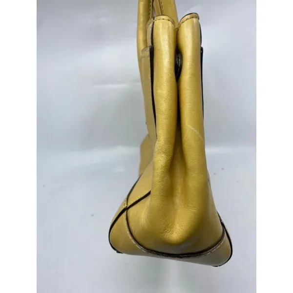 COACH Medium/ Large Leather Gold Shoulder Bag - Image 5