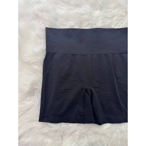 Skims Soft Smoothing Seamless Short Eclipse Size XL - Image 2