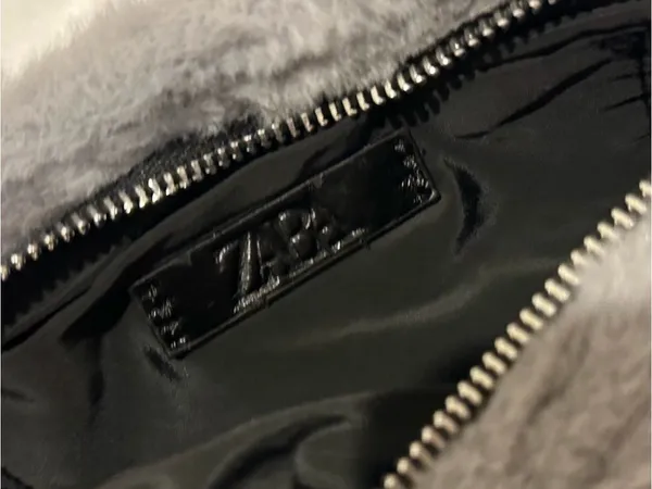 Zara Grey Faux Fur Shoulder Bag with Silver Chain - Image 6
