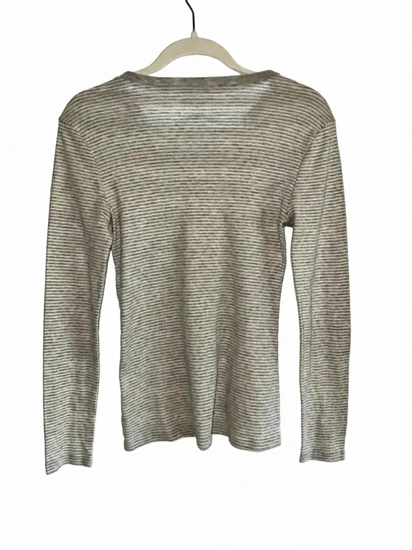 Old Navy Gray and White Striped Long-Sleeve Crewneck Top - Image 3