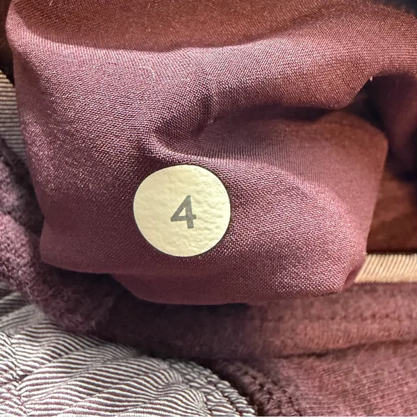 Lululemon Get Going Jogger 4 Heathered Black Cherry Burgundy Zip Pockets - Image 9