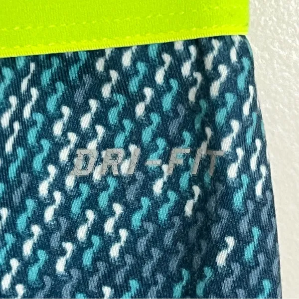Nike Pro Women's‎ Size Medium Green Geometric Print Dri-Fit Leggings - Image 10