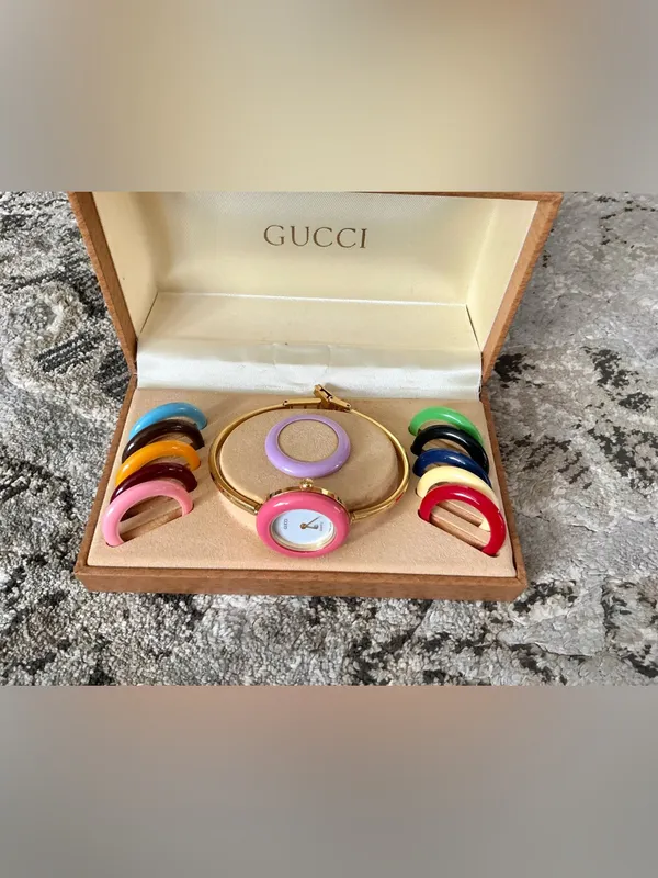 Beautiful Gucci Watch set with Interchangeable Color Bezels🔥🔥🔥 - Image 10