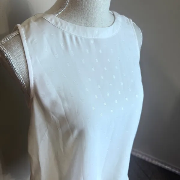 Apt.‎ 9 Womens White Sleeveless Clip Dot Tiered Blouse sz M Office Coquette - Image 2