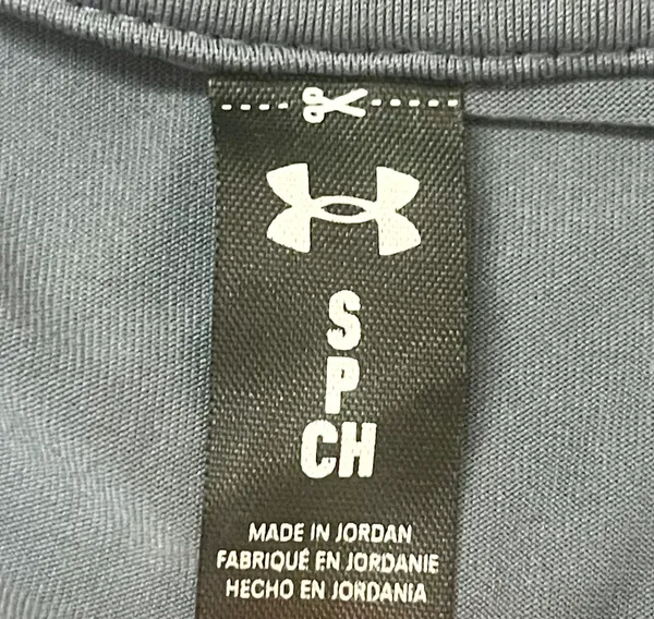 Under Armour Crop top - Image 2