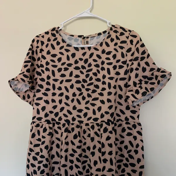 Amazon Women’s Small Tan Black Spotted Animal Print Midi Tiered Dress - Image 2