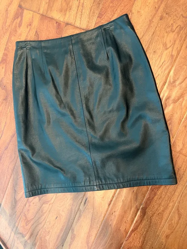 Wilson’s Leather Maxima Classic Black Genuine Leather Midi Skirt Size 10 - Image 3