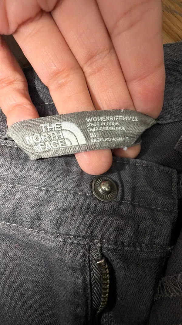 The North Face Women's Black High-Waist Casual Shorts - Image 8