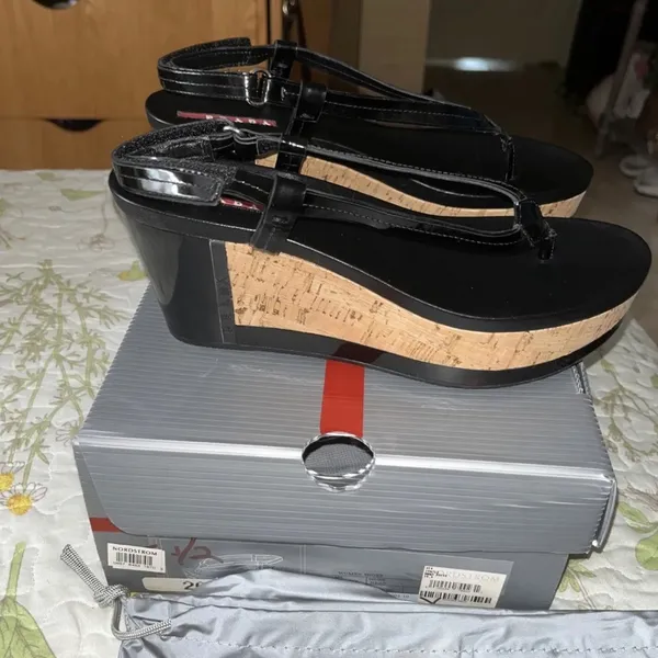 Prada wedges in excellent cond - Image 4