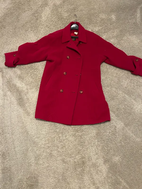 Lauren Meren Wool Red coat Red size 14 Double Breasted sleeves with tailored button - Image 5