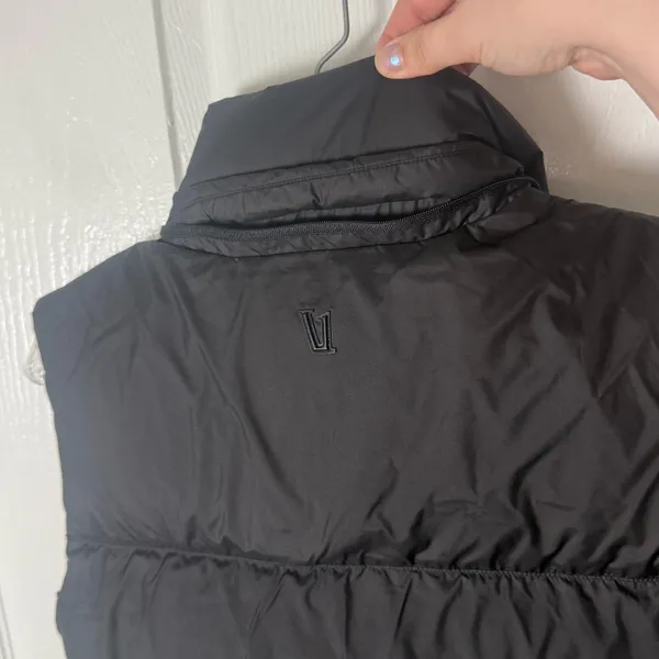 Vuori Alta Down Vest in Black S - Image 4