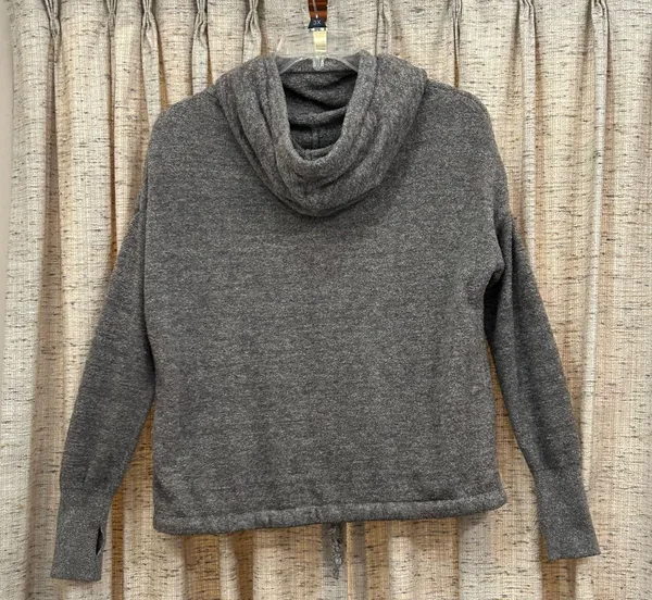 Barefoot Dreams Cozychic Lite Pebble Beach Pullover  - Image 9