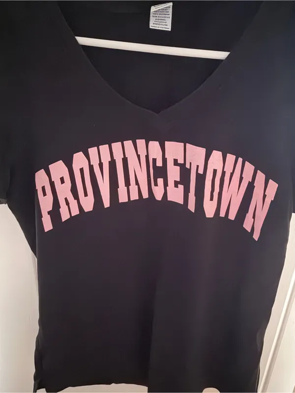 Kavio Provincetown MA Massachusetts Black Pink Shirt Size M - Image 2