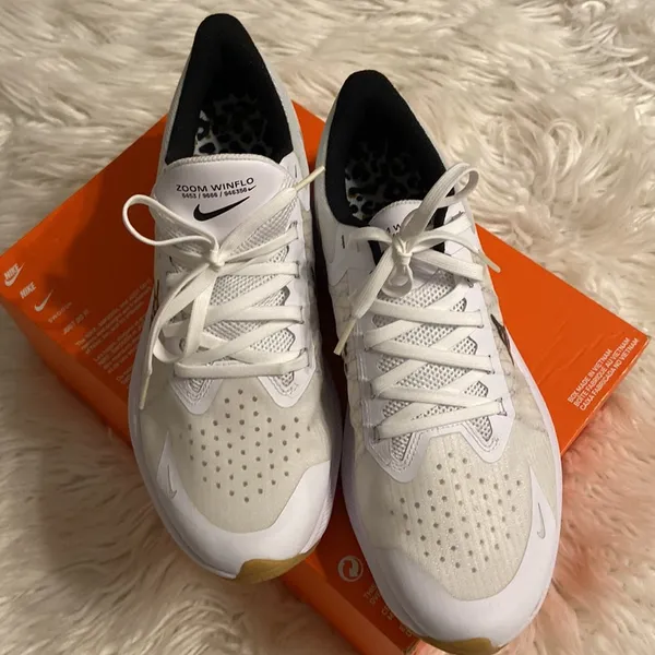Nike Women’s Zoom Zwingli 8 PRM size 11 brand new with box - Image 16