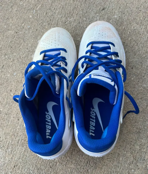 Nike Softball Cleats - Image 5