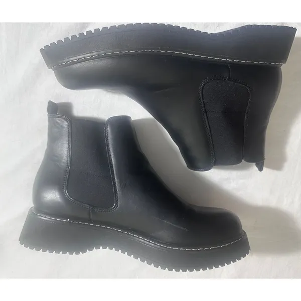 Madden Girl Black Chelsea Boots Women 9M Chunky Lug Sole Y2K Grunge Goth Biker - Image 3