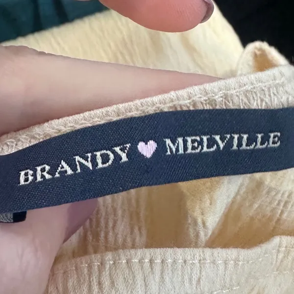 Brandy Melville Cream Sleeveless Lightweight Tank Top Shirt‎ Summer Casual - Image 3