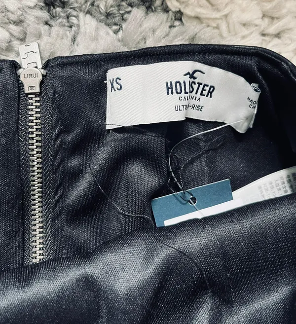Hollister Black Leather Mini Skirt - Image 4