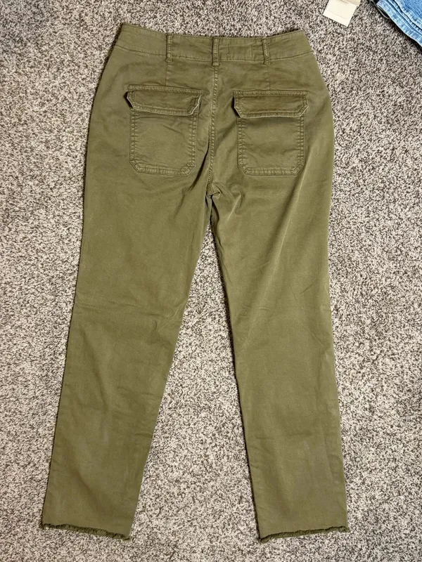 Pilcro Olive Green Utility Straight Leg Crop Pants Size 25 - Image 3