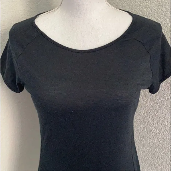 Nike Dri-Fit Short Sleeve Running Shirt Size Small - Image 6