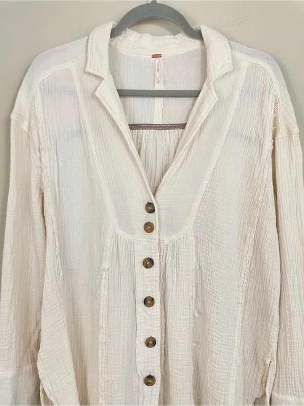 Free People "All About The Feels"‎ Ivory Gauze Crinkle Button Down Top Size XS - Image 6