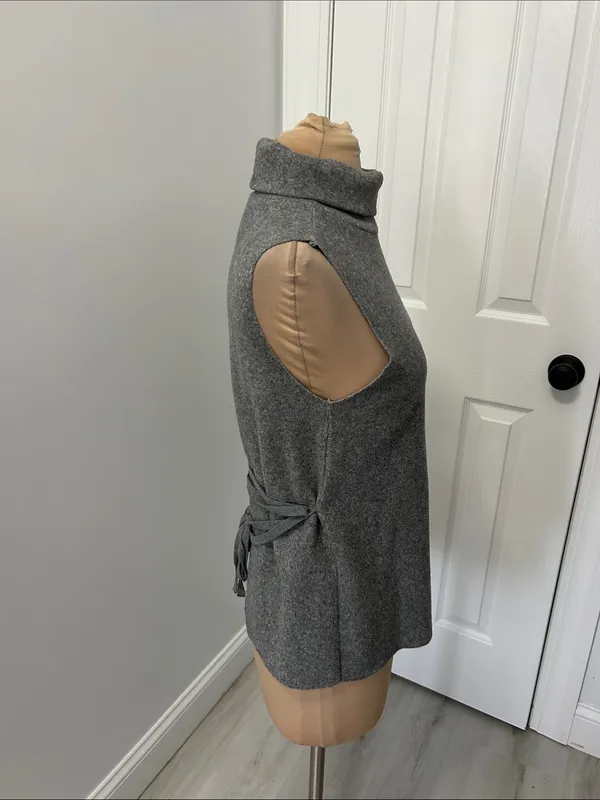 Zara Sleeveless Turtleneck Tie Back Sweater - Image 4