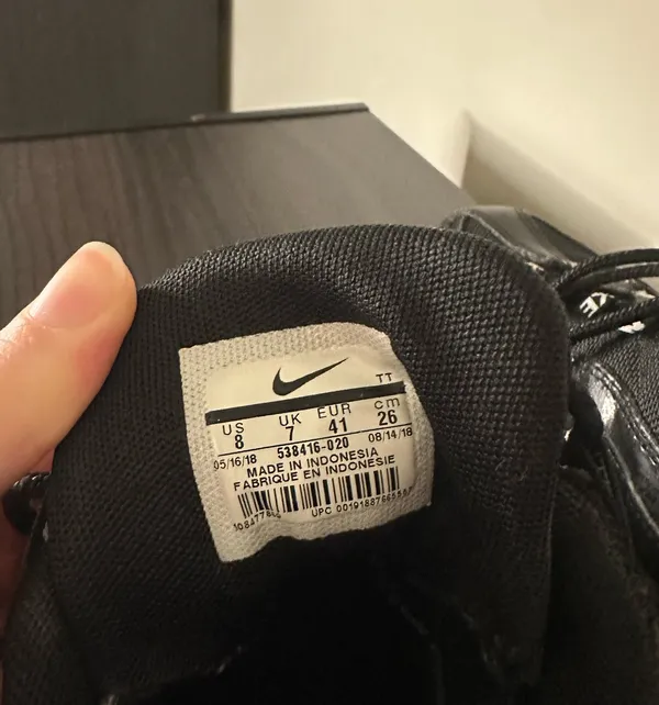 Nike Women’s Sneakers - Image 5