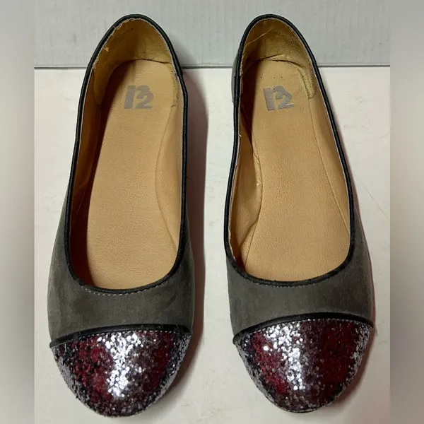 R2 Faux Suede Gray Cap Toe Flats with Silver Glitter Accents Size 9 - Image 2