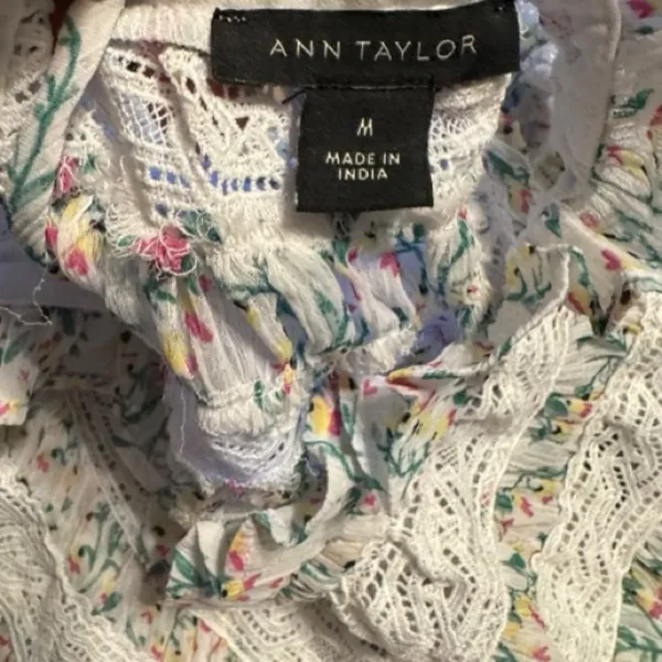 Ann Taylor Floral Top - Image 4