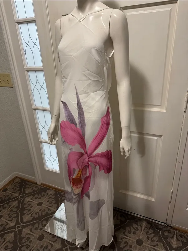 Peppermayo White Maxi Dress with Pink & Purple Floral Size 8. A1 - Image 6
