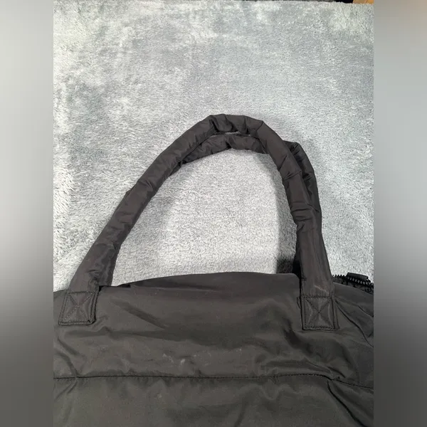 Wilo the label Black puffer gym Bag - Image 4